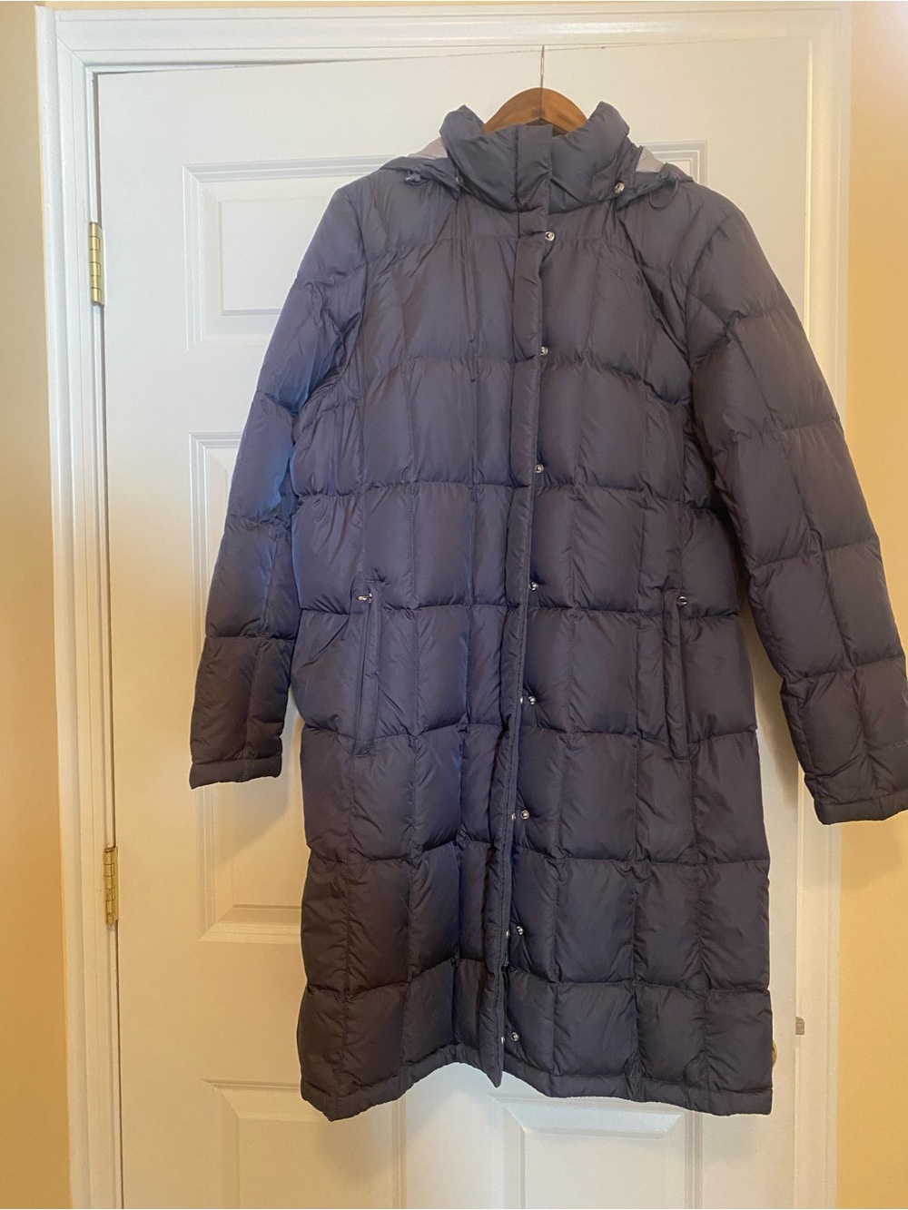The North Face Women's Long Quilted Down Puffer Coat in Slate Gray
